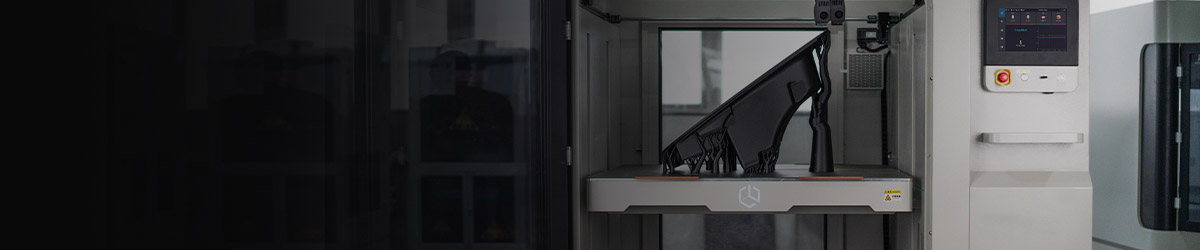 CreatBot PEEK-300 printing high-temperature industrial PEEK polymer parts