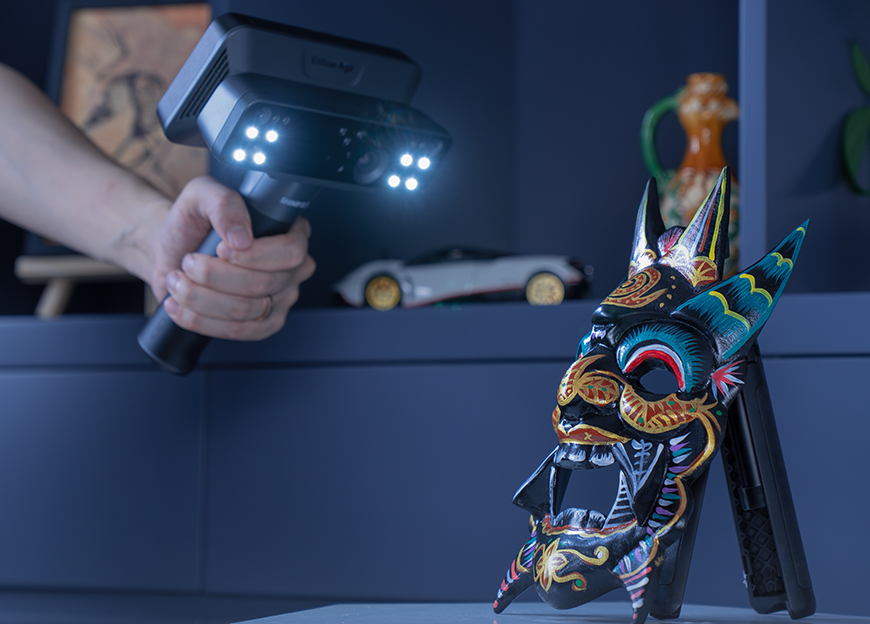 EinScan Rigil full color texture scan result showing high-fidelity surface color and material texture on a product